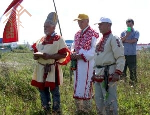 Folk Religion priest Fedor Madurov at the Pole
